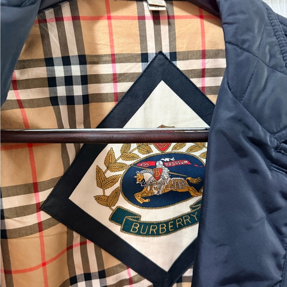 Burberry Quilted Men's Jacket - Picture 2 of 4